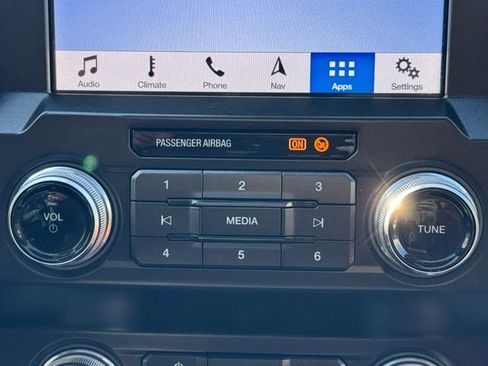 Used 2019 Ford F350 Platinum w/ Platinum Ultimate Package image 16