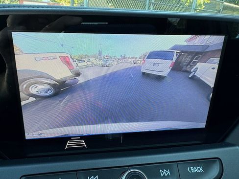 Used 2020 Chevrolet Blazer LT FWD image 11