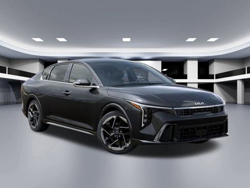 New 2025 Kia K4 GT-Line image 8