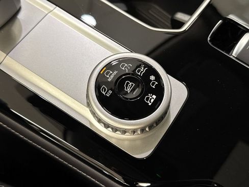 New 2026 Mitsubishi Outlander AWD image 11