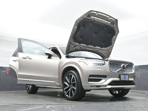 Used 2024 Volvo XC90 B6 Ultimate w/ Protection Package Premier AWD/4WD image 55
