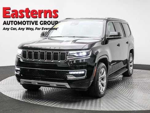 Used 2022 Jeep Wagoneer Series II AWD/4WD image 1