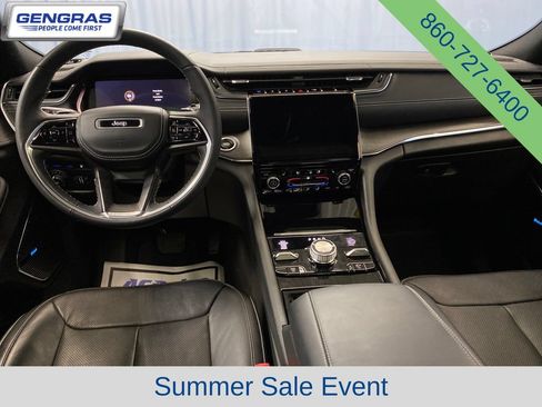 Used 2023 Jeep Grand Cherokee Overland AWD/4WD image 33