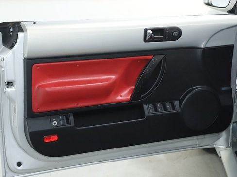 Used 2009 Volkswagen Beetle Blush image 21