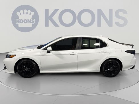 Used 2020 Toyota Camry LE w/ Convenience Package AWD/4WD image 2