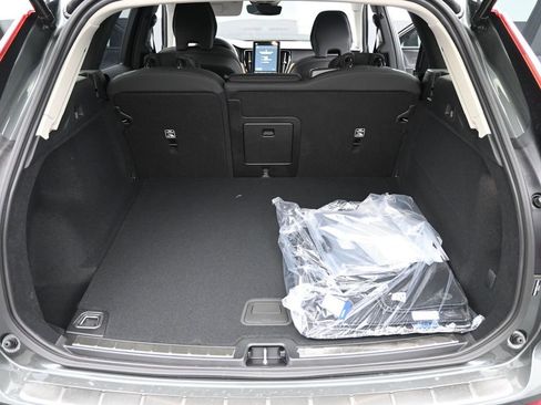 New 2026 Volvo XC60 B5 Plus w/ Climate Package AWD/4WD image 19