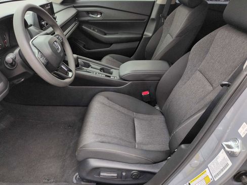 Used 2025 Honda Accord SE image 16