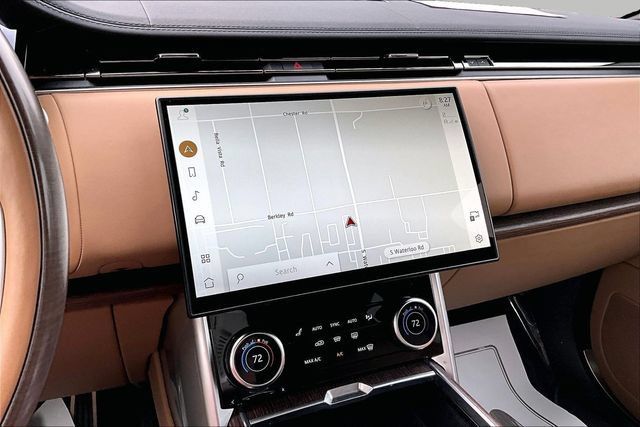 Used 2023 Land Rover Range Rover SE AWD/4WD image 12