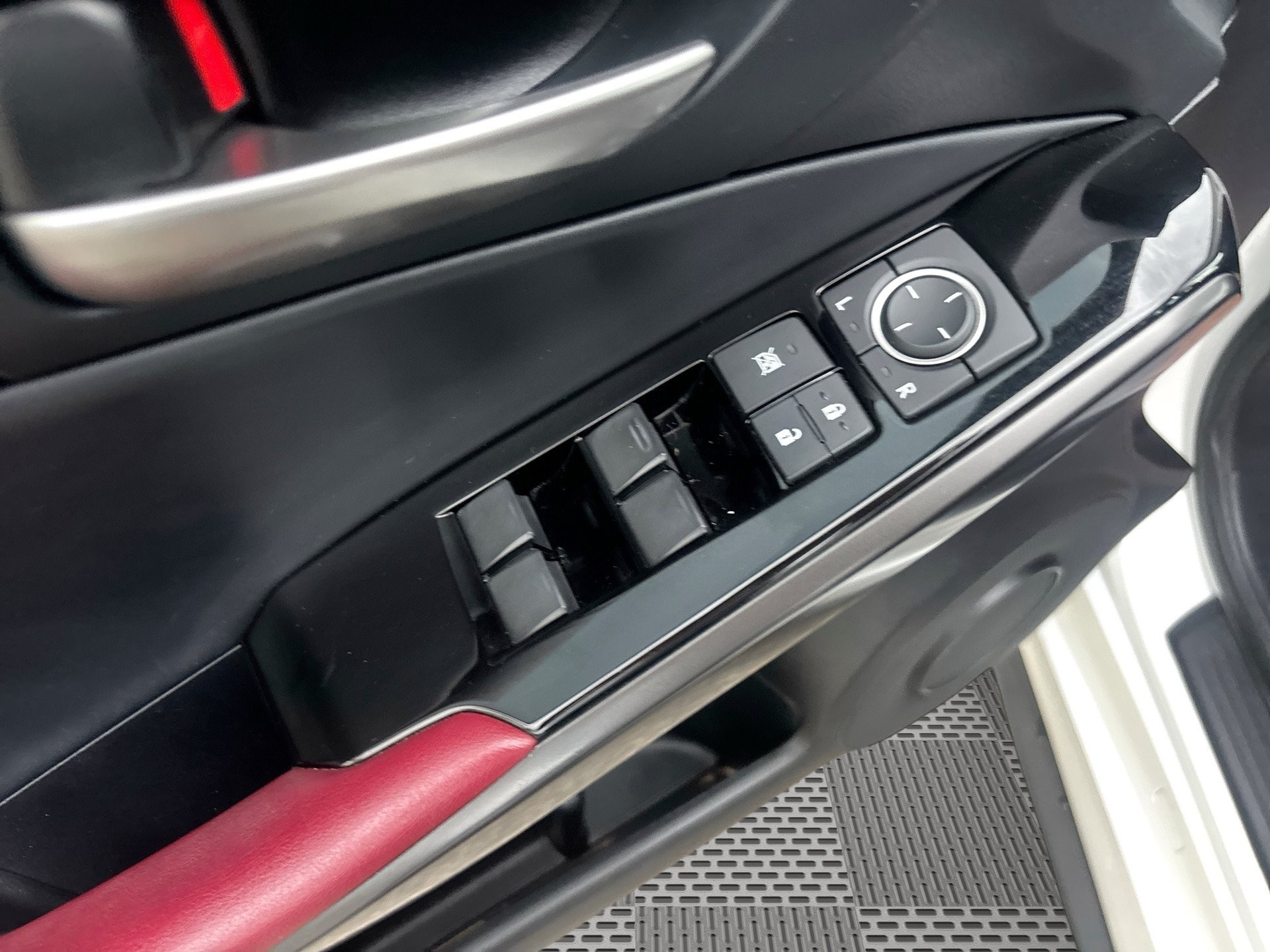 Used 2021 Lexus IS 300 w/ Comfort Package RWD image 15