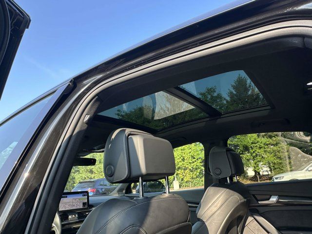 Used 2024 Audi SQ5 Prestige AWD/4WD image 17