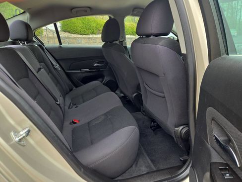 Used 2014 Chevrolet Cruze LT FWD image 20