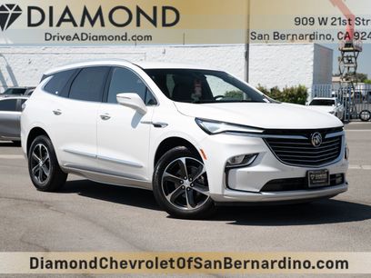 Used 2023 Buick Enclave Essence w/ LPO, Touring Package