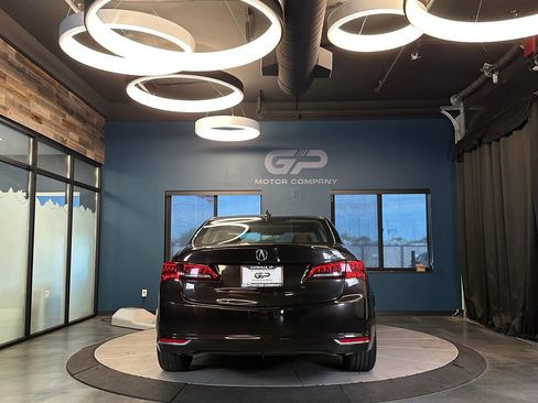Used 2015 Acura TLX V6 w/ Technology Package FWD image 4