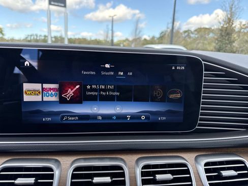 Used 2025 Mercedes-Benz GLE 350 4MATIC image 26