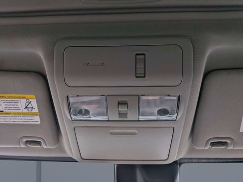 Used 2024 Nissan Frontier SL RWD image 27