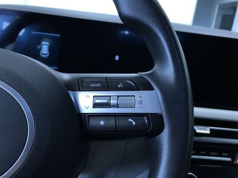 Used 2025 Hyundai Tucson SEL image 25