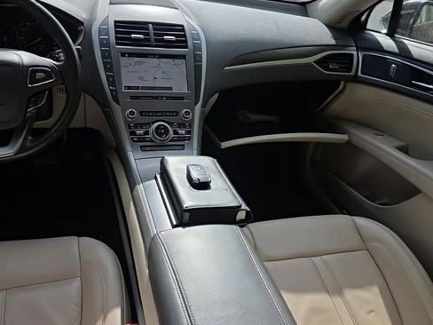 Used 2019 Lincoln MKZ Reserve image 8