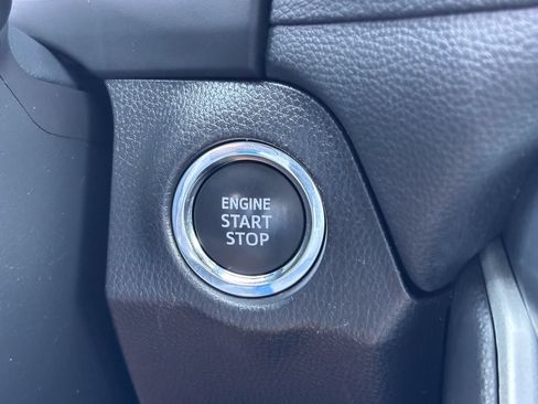 Used 2025 Toyota RAV4 XLE AWD/4WD image 23