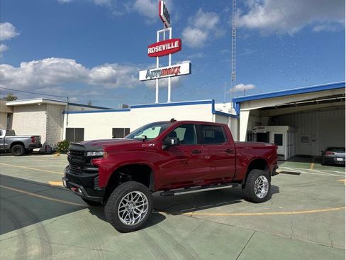 Used 2019 Chevrolet Silverado 1500 LT Trail Boss AWD/4WD image 12