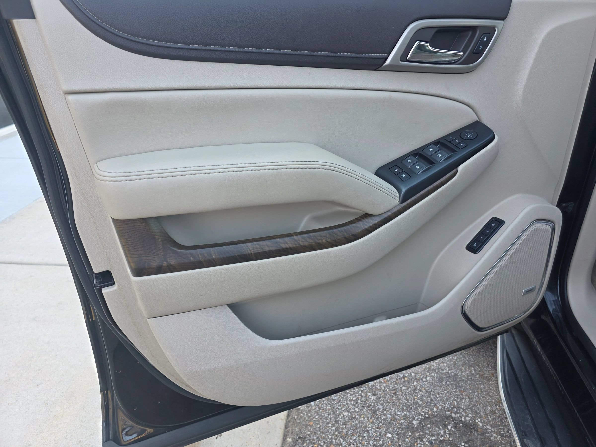 Used 2018 GMC Yukon Denali AWD/4WD image 13