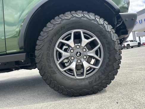 Used 2025 Ford Bronco Badlands AWD/4WD image 12
