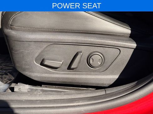 Used 2023 Hyundai Elantra Limited FWD image 5
