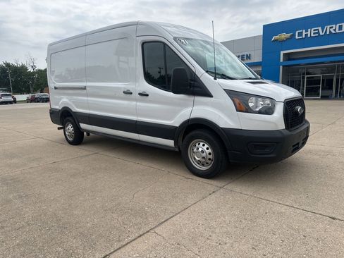 Used 2024 Ford Transit 250 148 Medium Roof Extended AWD image 1