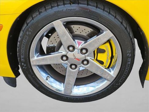 Used 2007 Chevrolet Corvette Convertible w/ Preferred Equipment Group RWD image 23