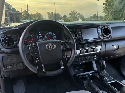 Used 2023 Toyota Tacoma SR AWD/4WD image 8