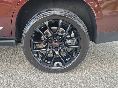 Used 2022 GMC Yukon Denali AWD/4WD image 10