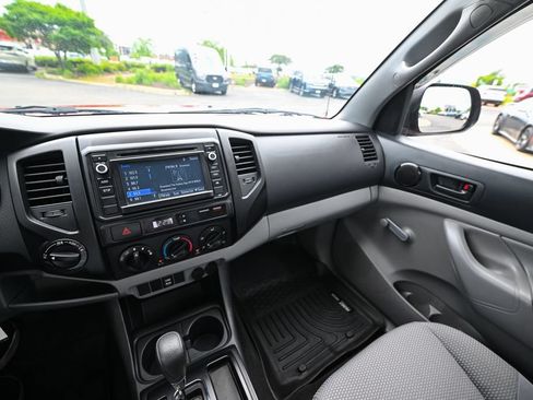 Used 2014 Toyota Tacoma 4x4 Regular Cab image 26