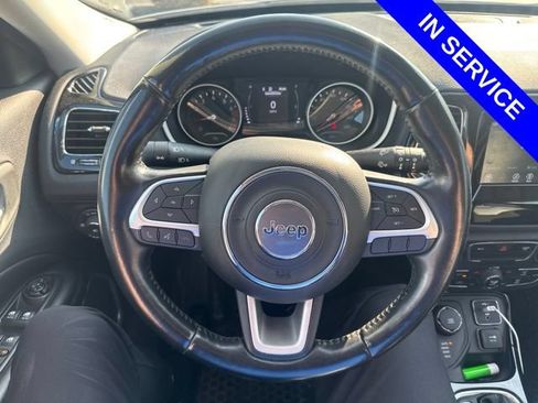 Used 2020 Jeep Compass Latitude AWD/4WD image 9