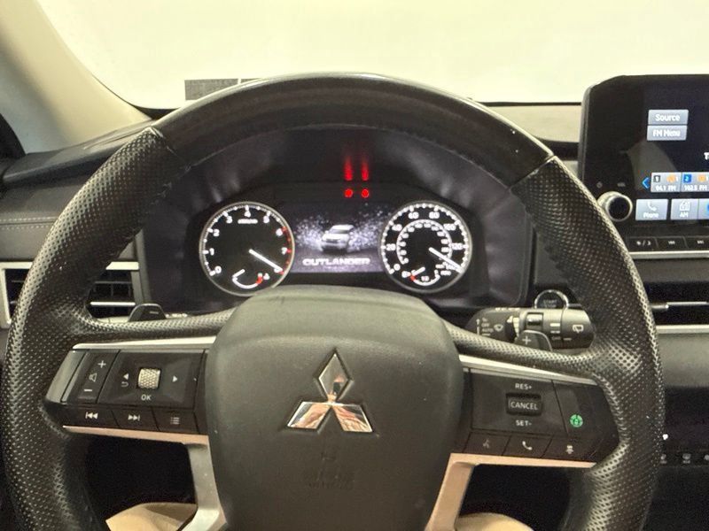 Used 2024 Mitsubishi Outlander SE AWD/4WD image 25