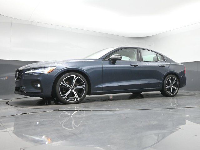 Used 2024 Volvo S60 B5 Ultimate w/ Climate Package AWD/4WD image 13