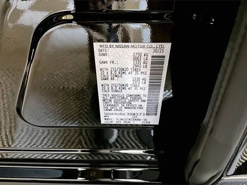 New 2025 Nissan Pathfinder Platinum image 39