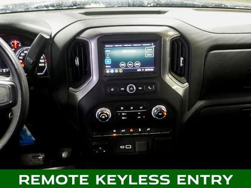 Used 2021 GMC Sierra 1500 4x4 Crew Cab w/ Sierra Value Package image 10