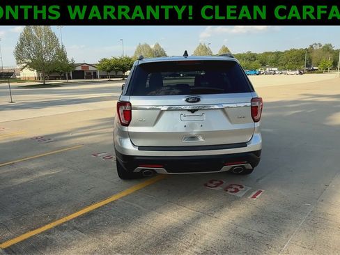 Used 2018 Ford Explorer XLT image 8