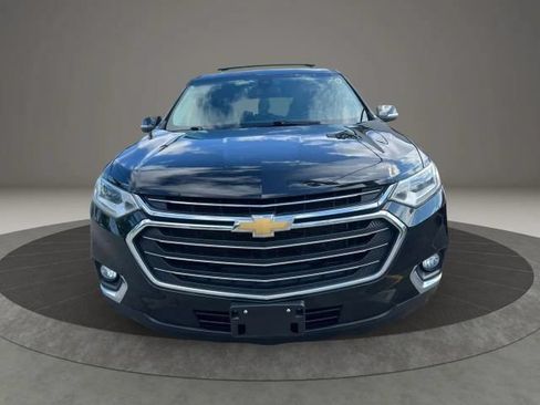 Used 2021 Chevrolet Traverse LT AWD/4WD image 2