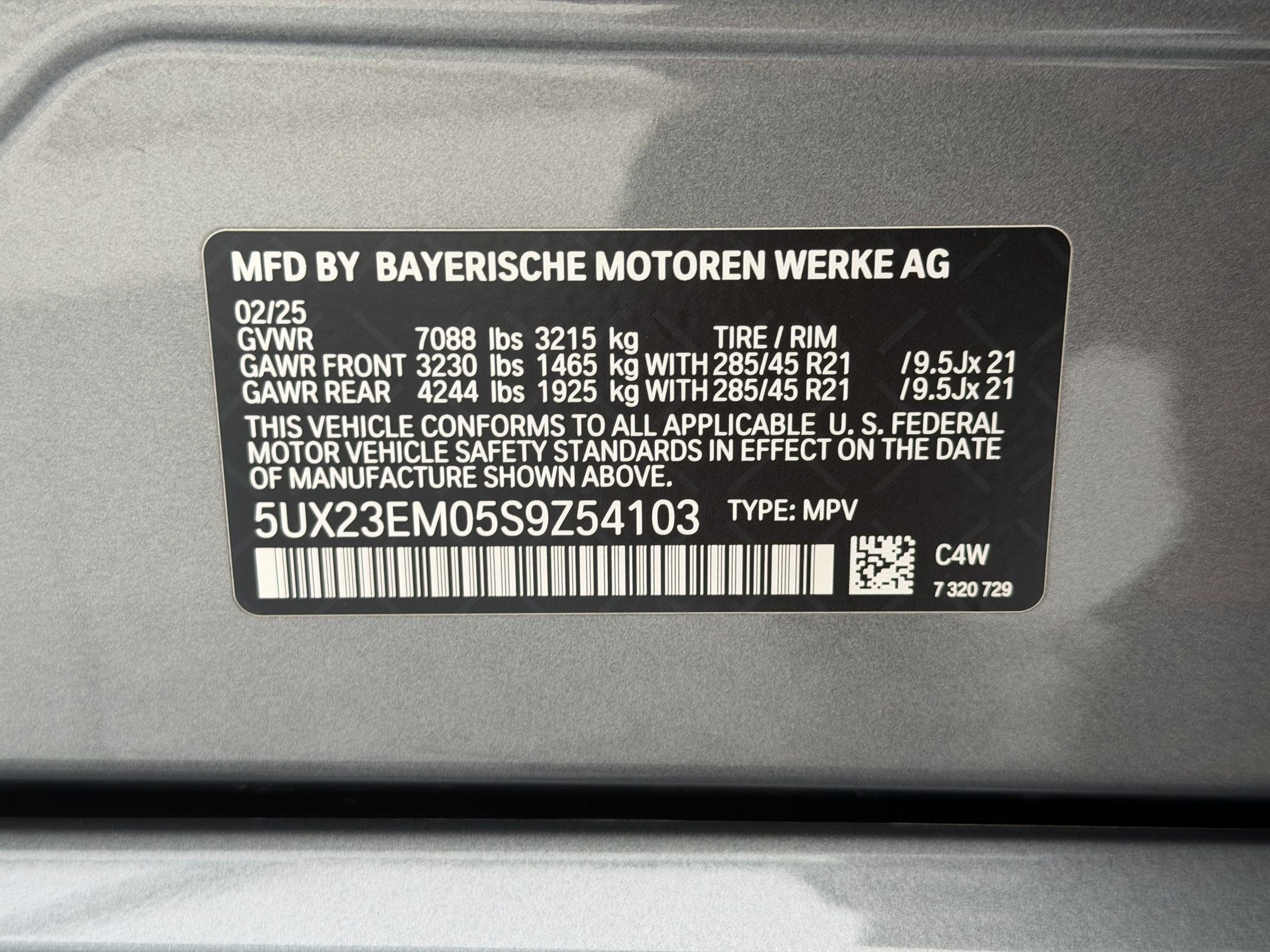 Used 2025 BMW X7 xDrive40i w/ M Sport Package AWD/4WD image 26