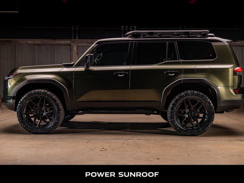 Used 2024 Lexus GX 550 image 6