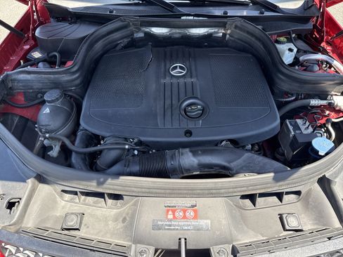 Used 2015 Mercedes-Benz GLK 250 BlueTEC 4MATIC image 37