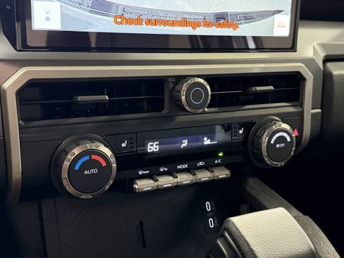 Used 2024 Toyota Tacoma TRD Off-Road AWD/4WD image 22