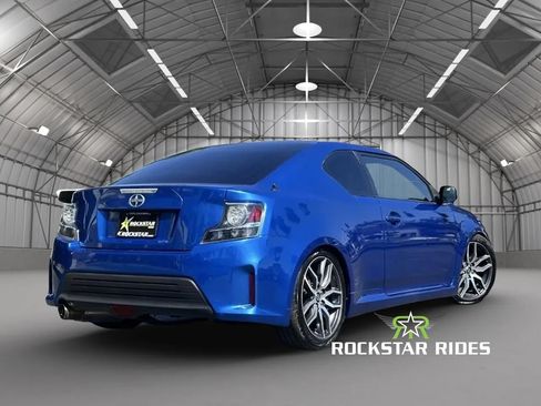Used 2014 Scion tC FWD image 2