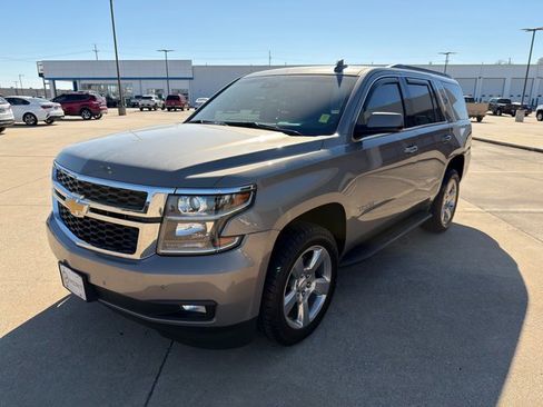 Used 2018 Chevrolet Tahoe LT w/ Luxury Package image 7