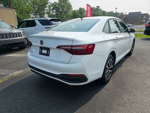 Used 2022 Volkswagen Jetta S FWD image 3