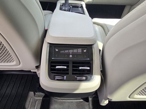Used 2022 Volvo XC90 T6 Inscription w/ Advanced Package AWD/4WD image 30