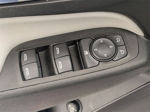 Used 2022 Chevrolet Equinox LT image 12