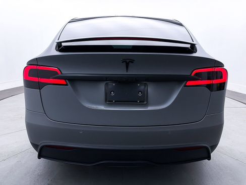 Used 2022 Tesla Model X image 14
