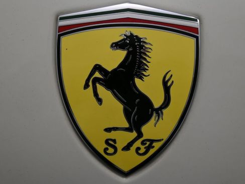 Used 2019 Ferrari 488 Spider image 9