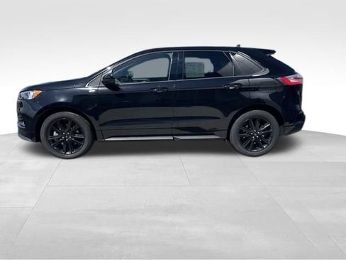 Used 2023 Ford Edge ST-Line w/ Class II Trailer Tow Package AWD/4WD image 9